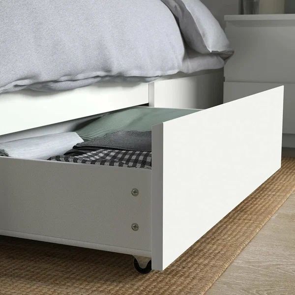 Двуспальная кровать Ikea