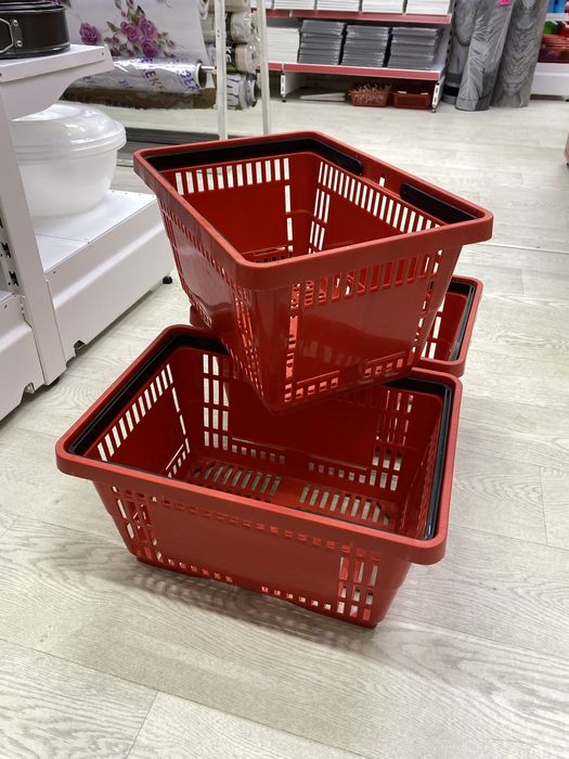 Корзина пластиковая.
