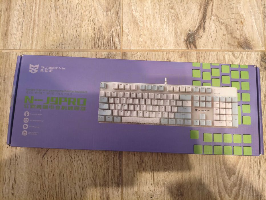 Tastatură mecanică Qisan pentru gaming, 104 taste,iluminare LED, USB