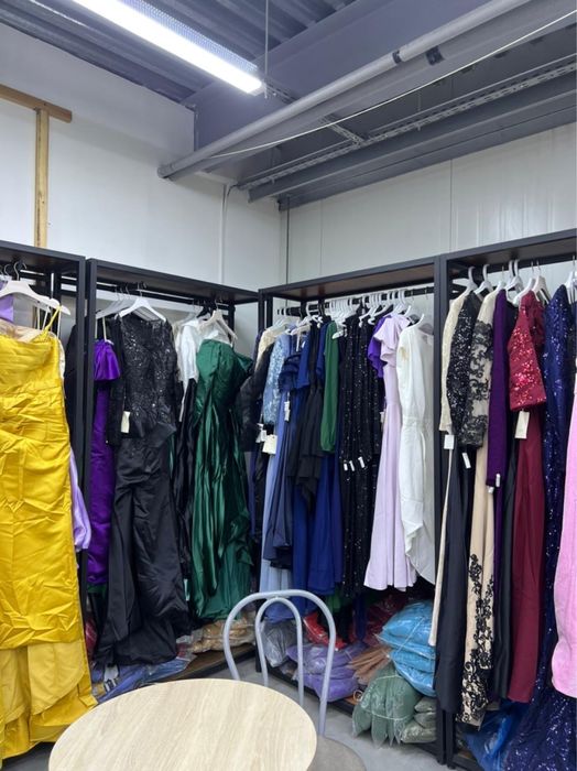 Вечерние платья, выупскные платья