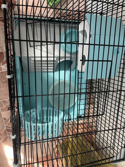 Продам клетки  для