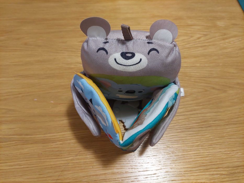 Мека книжка Fisher Price с 5 страници и различни активности