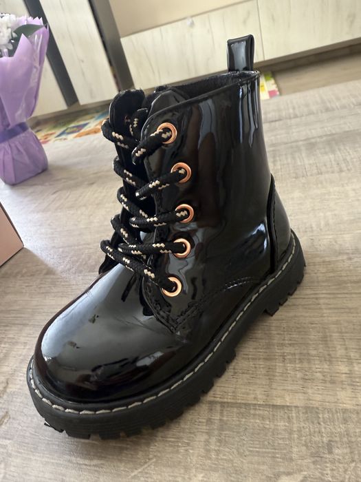 Детски зимни ватирани боти