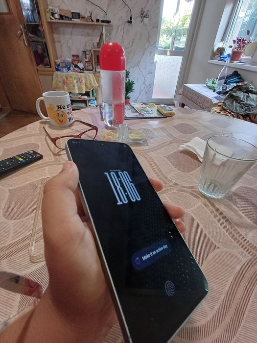 Продава се! SAMSUNG S25 FE