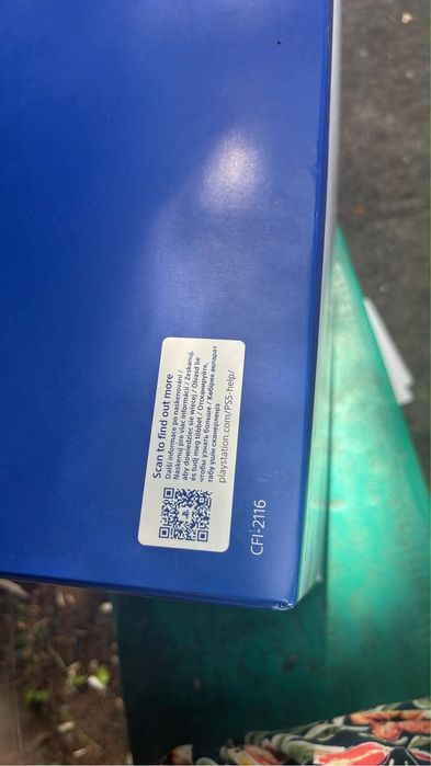 Ps 5 + maneta noua totul sigilat
