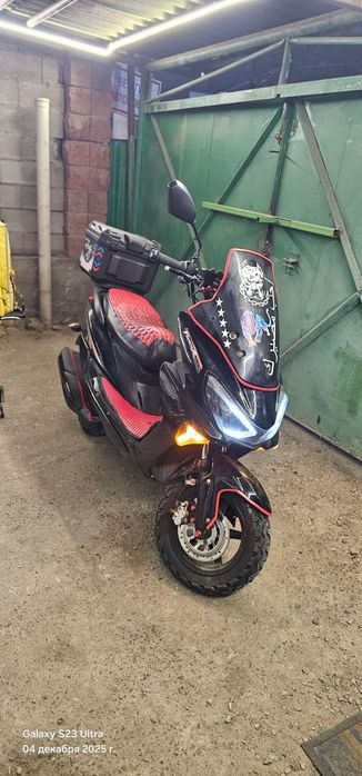 Продам мопед Макси