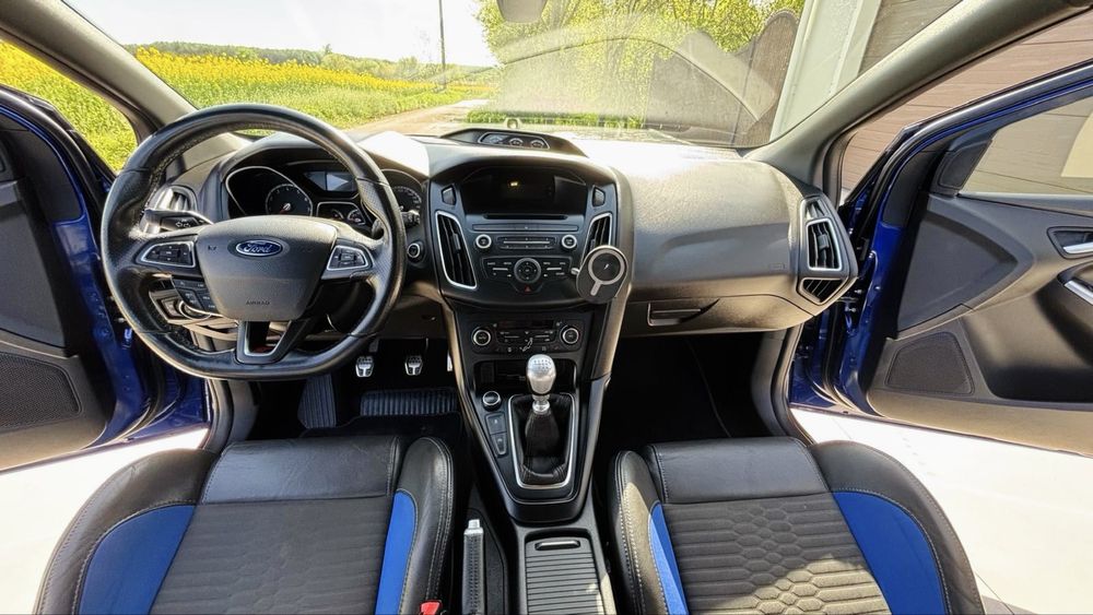 Ford Focus ST nu St Line