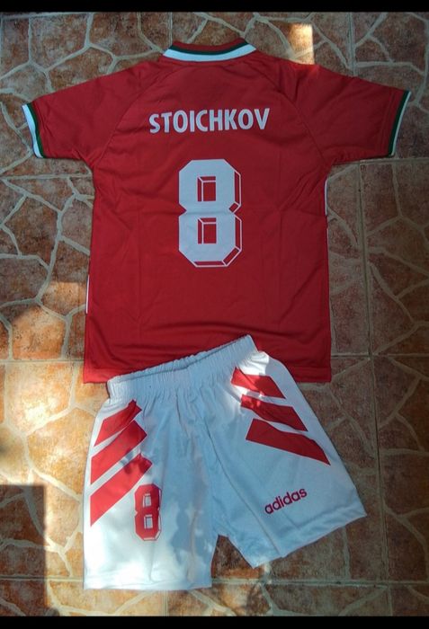 Футболен екип детски юношески БЪЛГАРИЯ  РЕТРО екипи 8 STOICHKOV