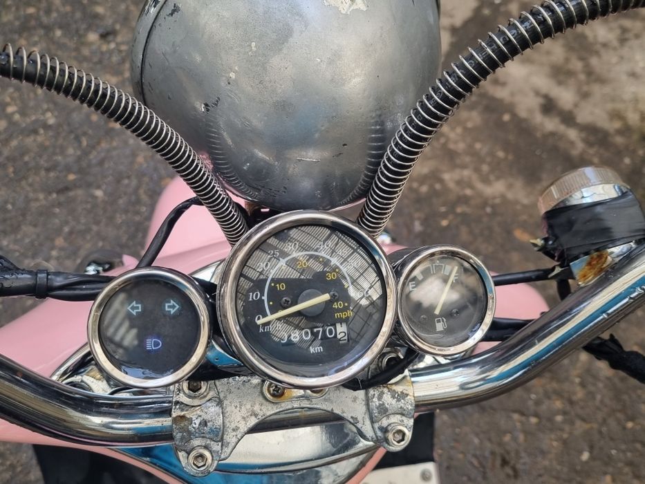 Vând Scoter  kilerbee Custom 49 cmc