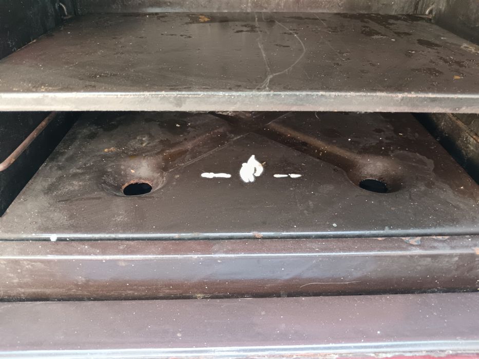 Продавам мини газова печка с фурна