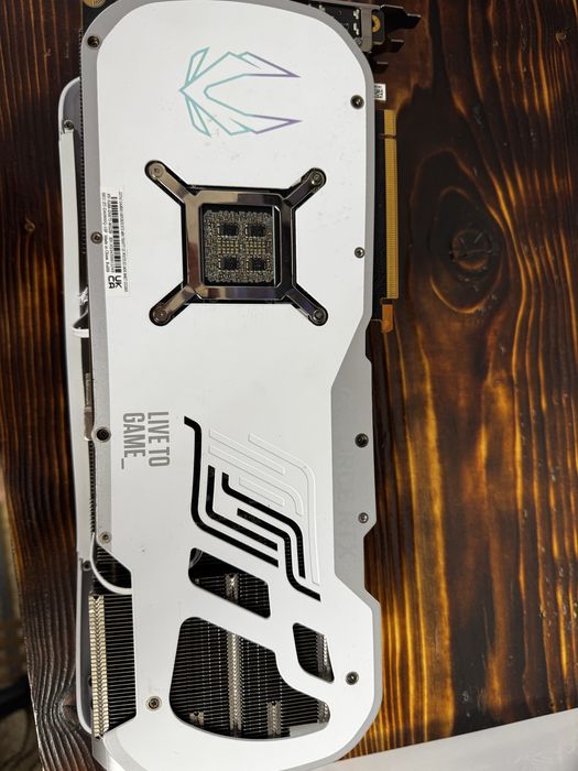 Продам 4090 без чипа и памяти