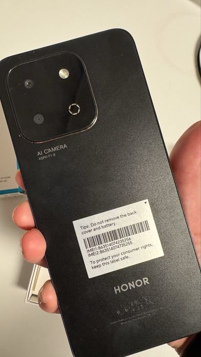 Нов телефон Honor X6b+ подарьк слушалки