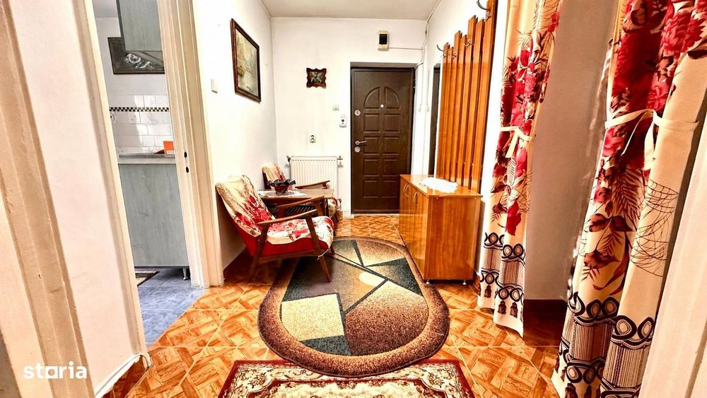Apartament 3 camere semidecomandat,  Aleea Parcului, Bacău