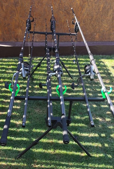 Set Complet Pescuit,3 Lansete 3,90m,3 Mulinete 8000,Rod Pod Echipat