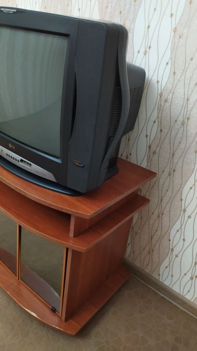 Телевизор LG Аргинал.