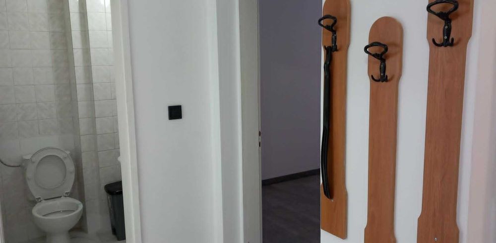 Дава се под наем Магазин в Кубрат - 60 кв.м за 255 € - Снимка #1