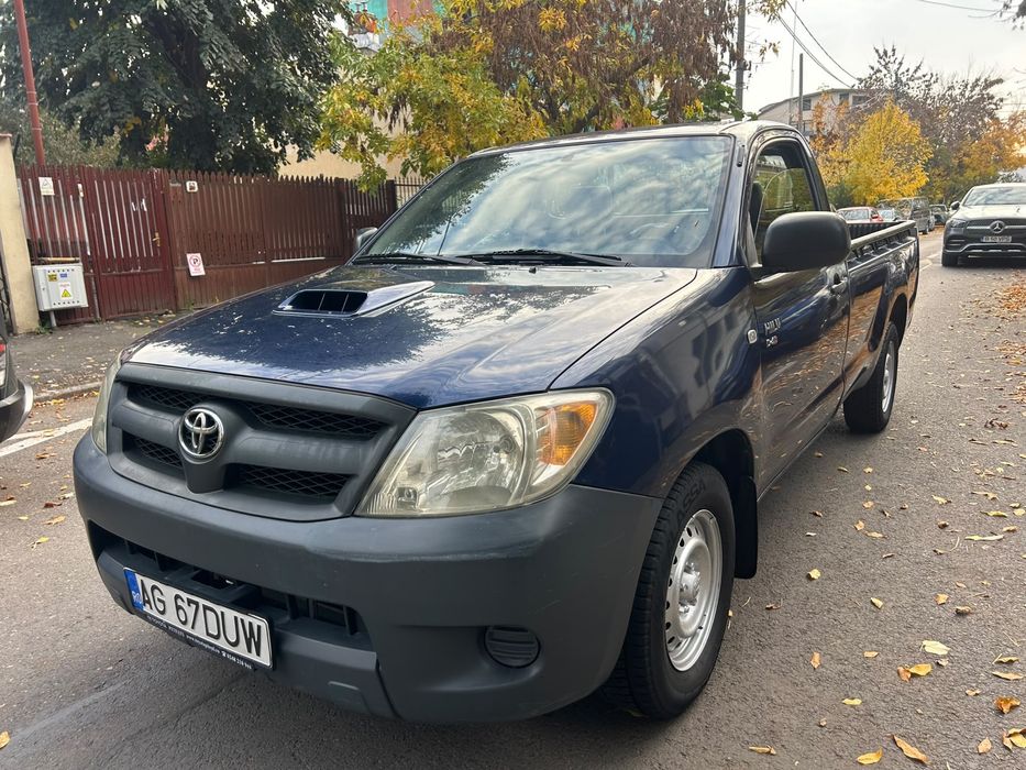 Toyota Hilux 2009 2.5 L diesel 120 cp kilometri absolut reali unic proprietar persoana fizica accept variante la 9000 euro +/- diferenta