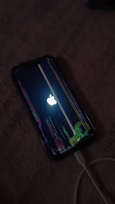 продам айфон 13 100%