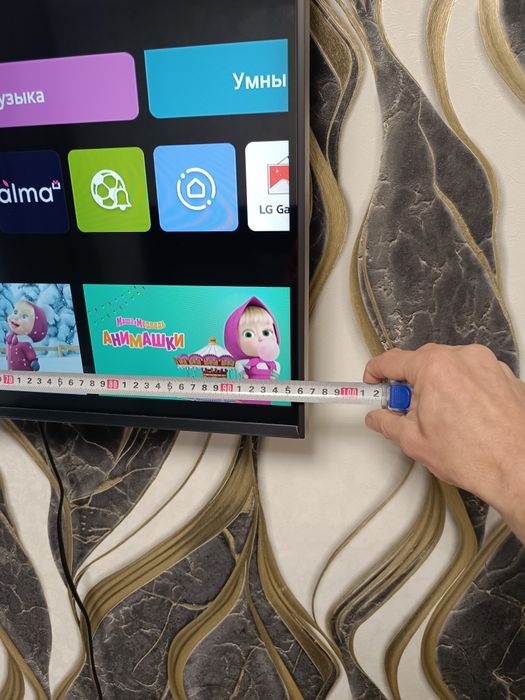 Продам новый телевизор диагональ 108.