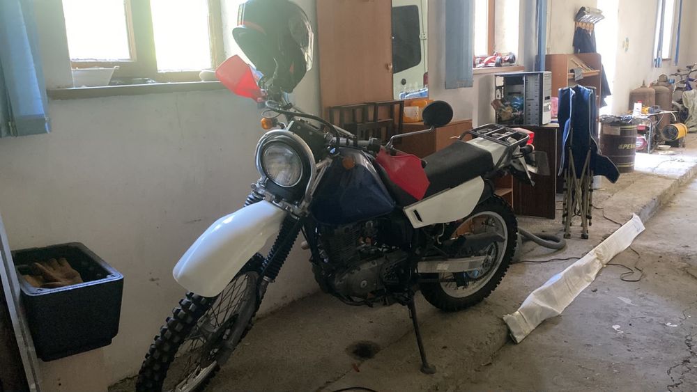suzuki djebel 250.