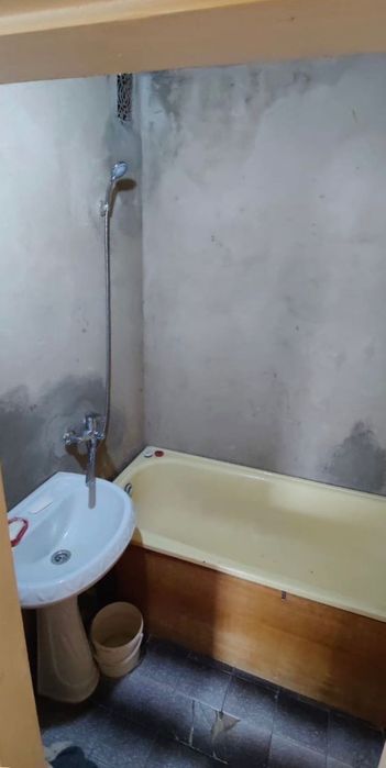 Продам 2хком квартиру район Бензостроя.