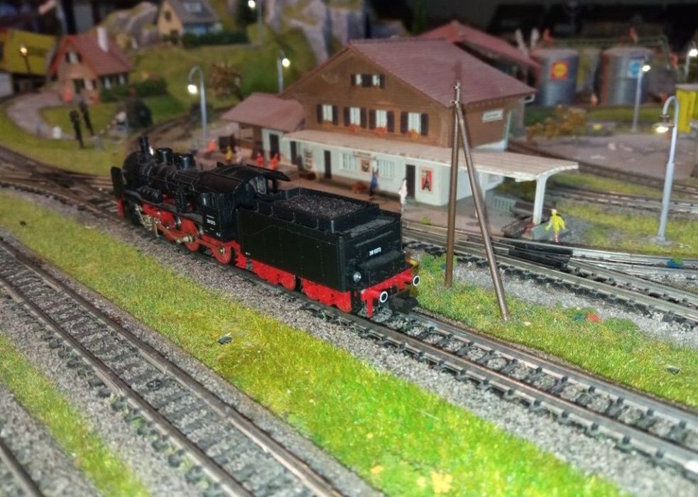 Locomotivă Arnold BR 38 la scara N, cu lăţime de 9 mm