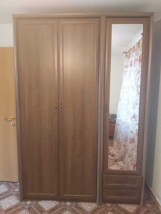 Платяной шкаф для одежды