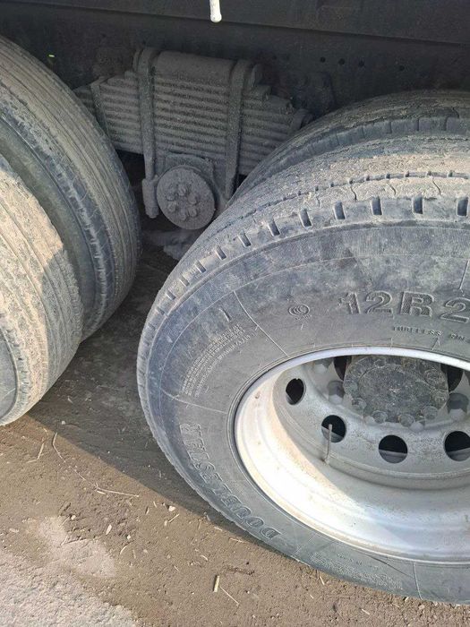 Avtokran(Monipulyator) sotiladi  (tel raqam opisanieda)