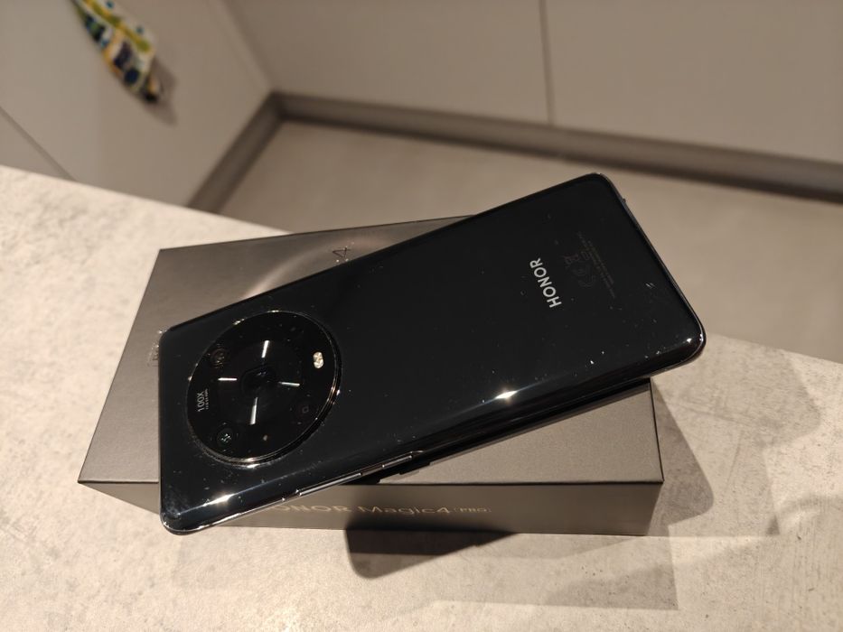 Honor Magic 4 Pro 256mb