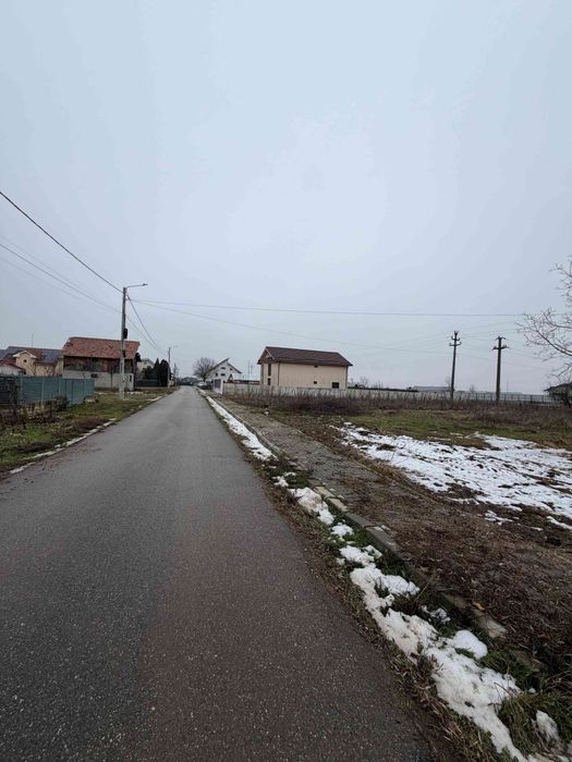 Teren intravilan 2350 Milcov Deal , lângă Slatina .