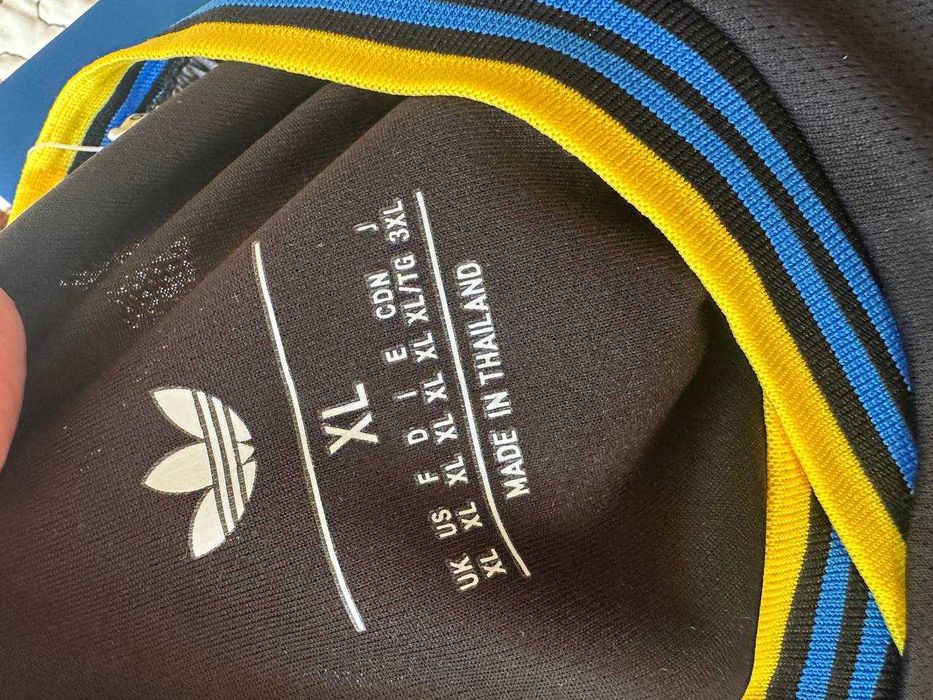 Оригинална adidas Manchester United тениска 2025/26