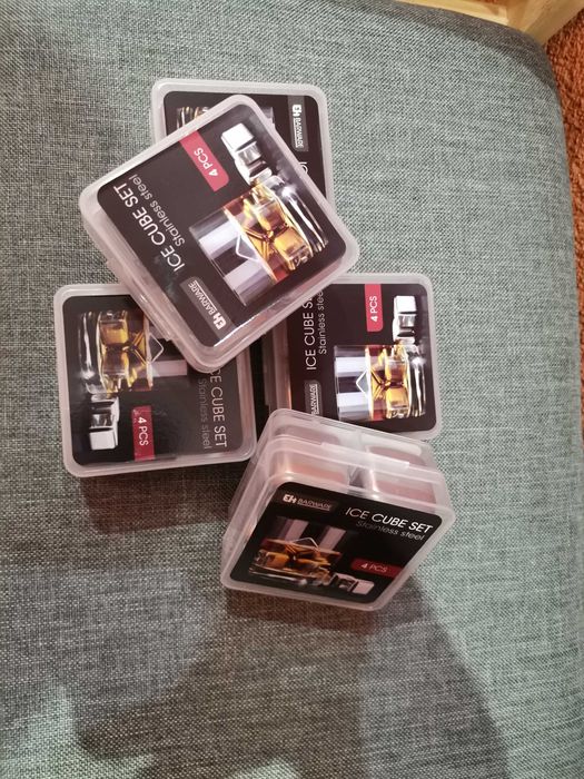 Кубчета за охлаждане на  напитки, 4 броя, метални