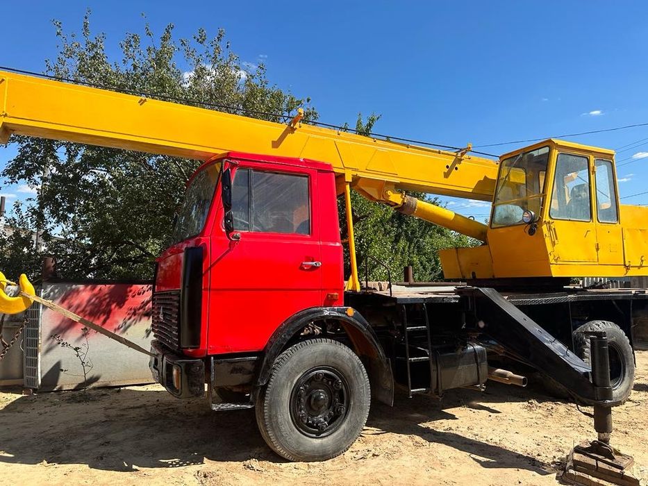 продаются автокран МАЗ КС-3577