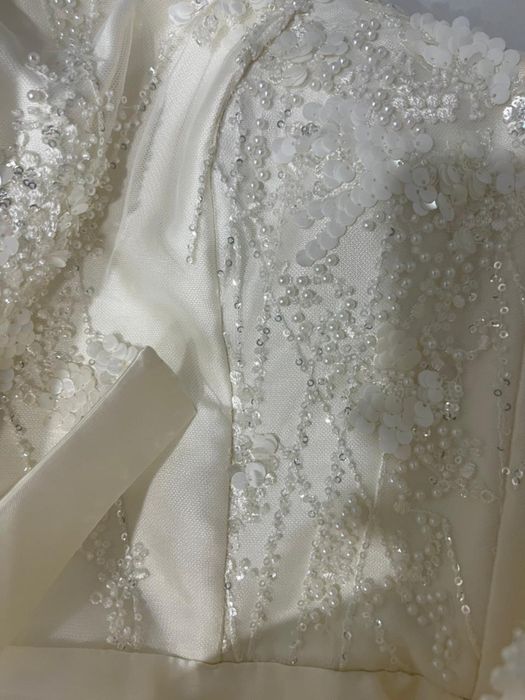 Продам красивое вечернее платье.