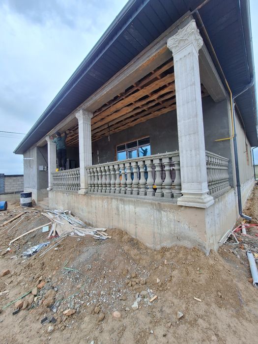 Римский Колона и балясина