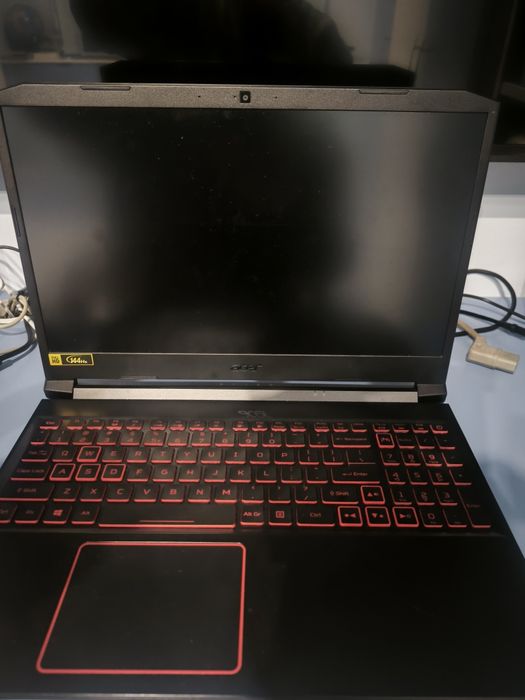 Геймърски лаптоп Acer Nitro V