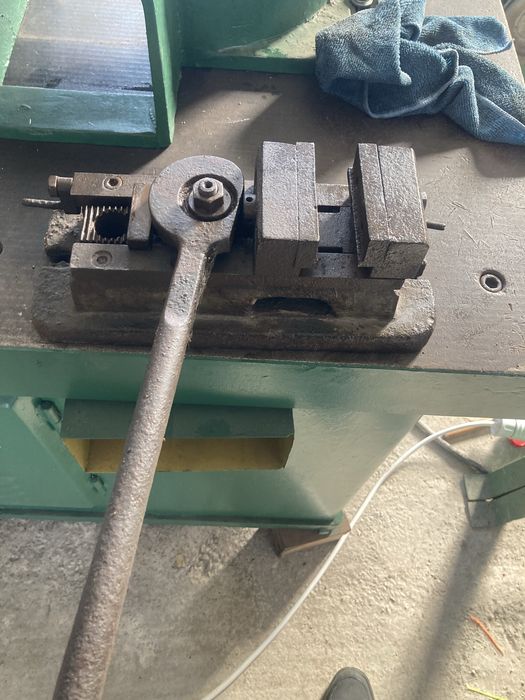 Vand Menghina de Masina / Freza - Constructie Masiva din Fonta