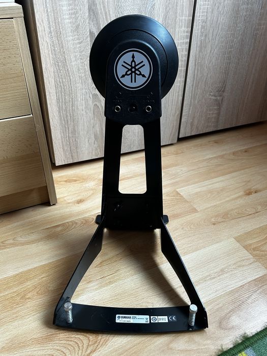 Toba mare kick Yamaha KP-65