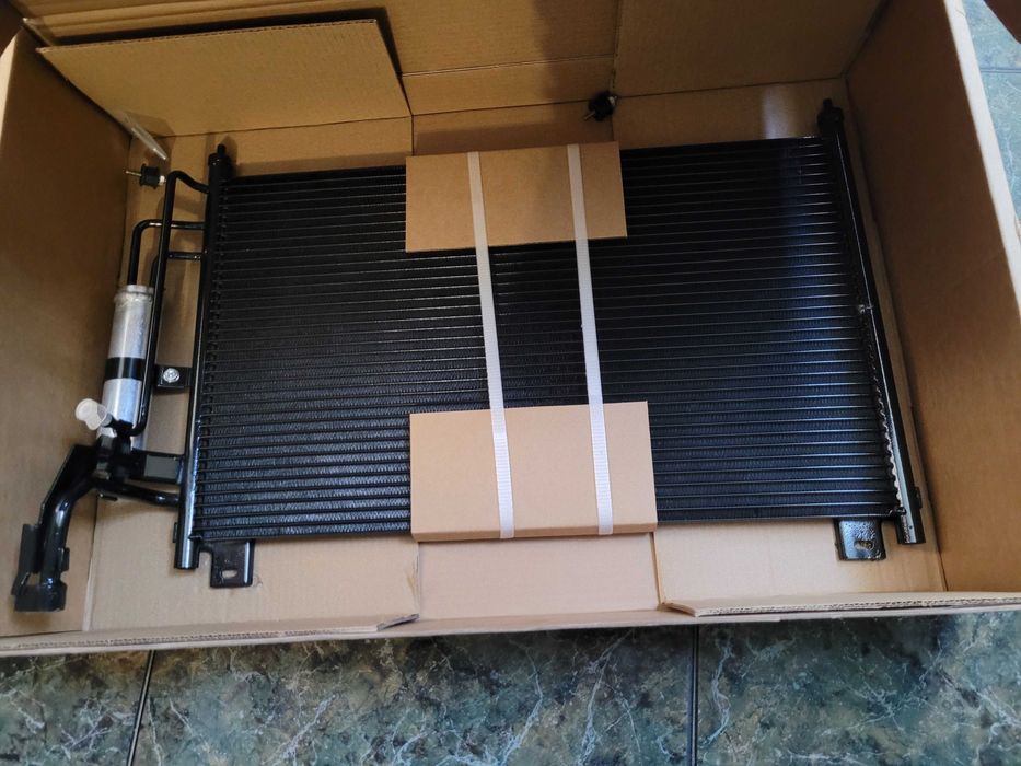 THERMOTEC KTT110243 Кондензатор, климатизация  Mazda 2 DE -намалена цена