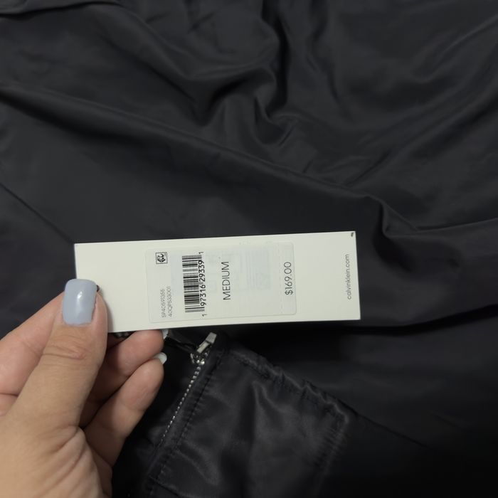 calvin klein.куртка. бомбер