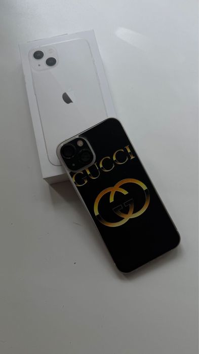 Продам айфон 13