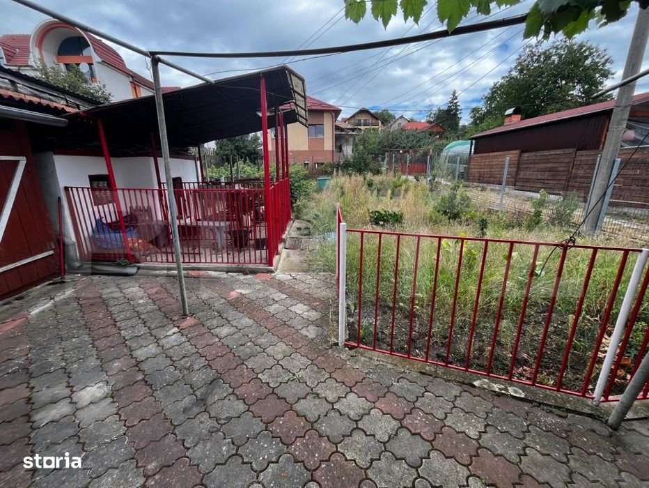 Casa individuala, 106 mp, 307 mp curte, zona Dambu Rotund