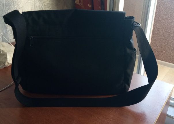Продам сумку через плечо