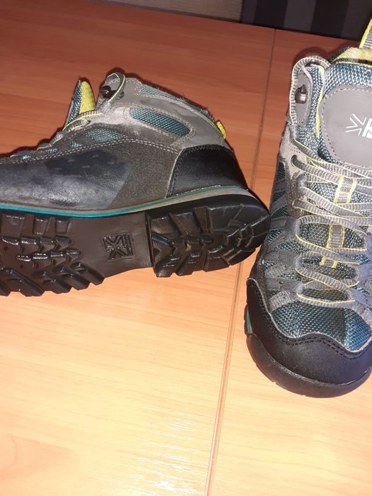 Туристически спортни обувки