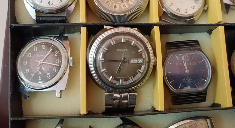 Продам позолоченые советские часы