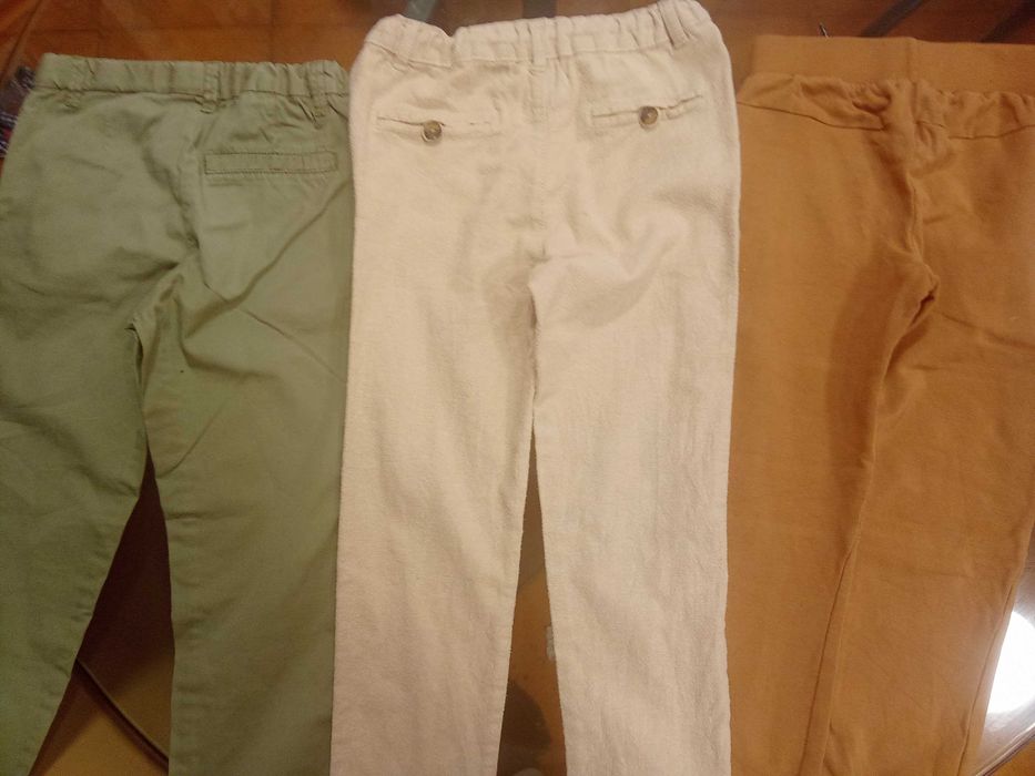 Три панталона момче 5-6 г.- 5 евро..