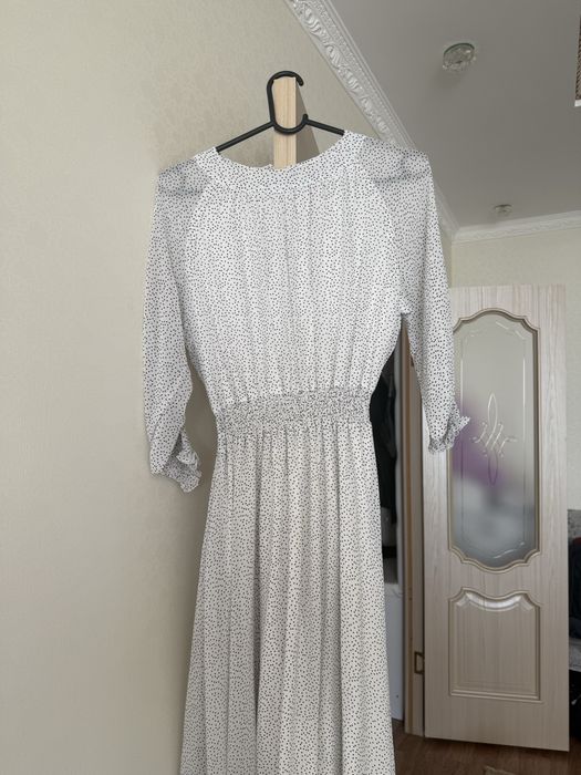 Продам платья в горошек