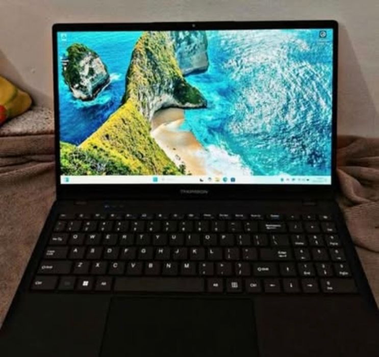 Laptop Intel Core-i5 Gen 11,SSD,Windows 11 Licențiat