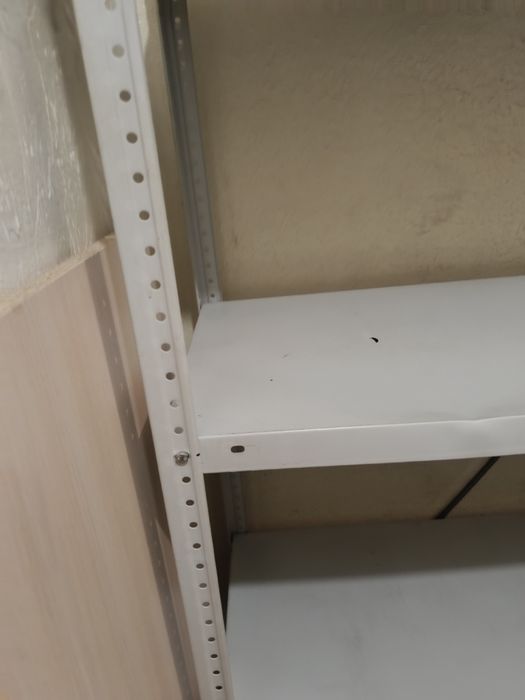 Металлический стеллаж