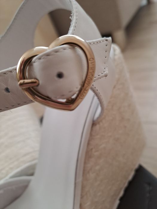 Love Moschino 170 лв.